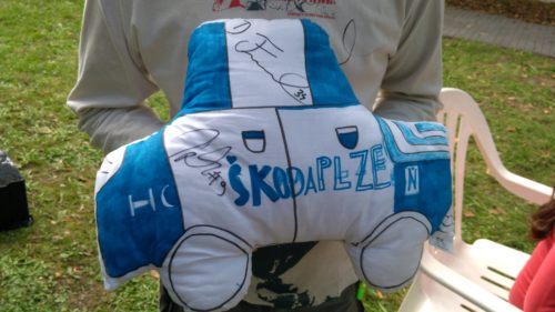 AUTO, dodáváno bílé, určené k malování fixy na textil - Image 2