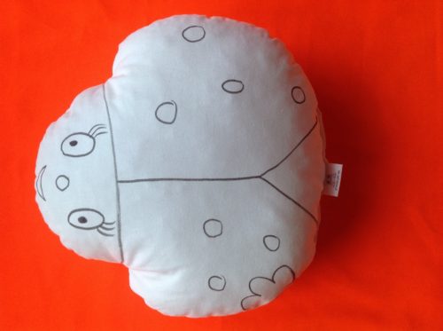 BERUŠKA, dodávána s předkreslenými prvky, určená k malování fixy na textil - Image 4